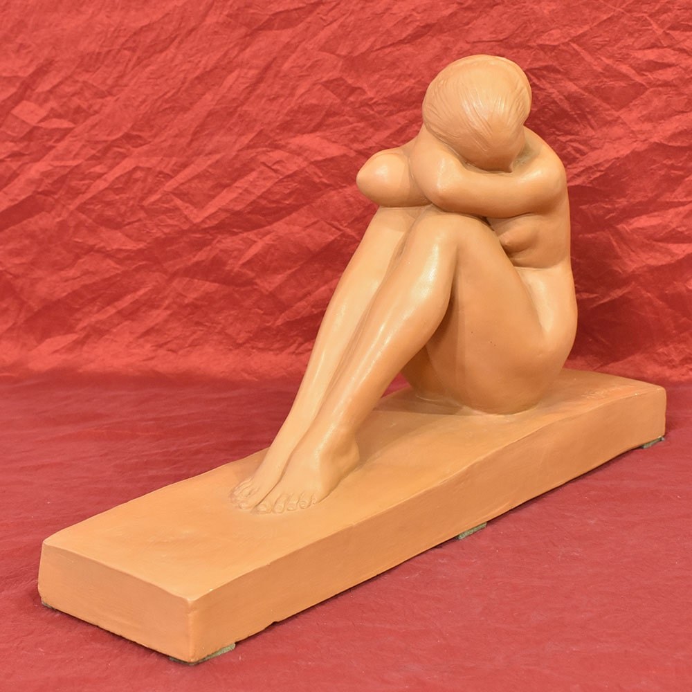 STTE86 1 art deco woman sculptures terracotta XX.jpg